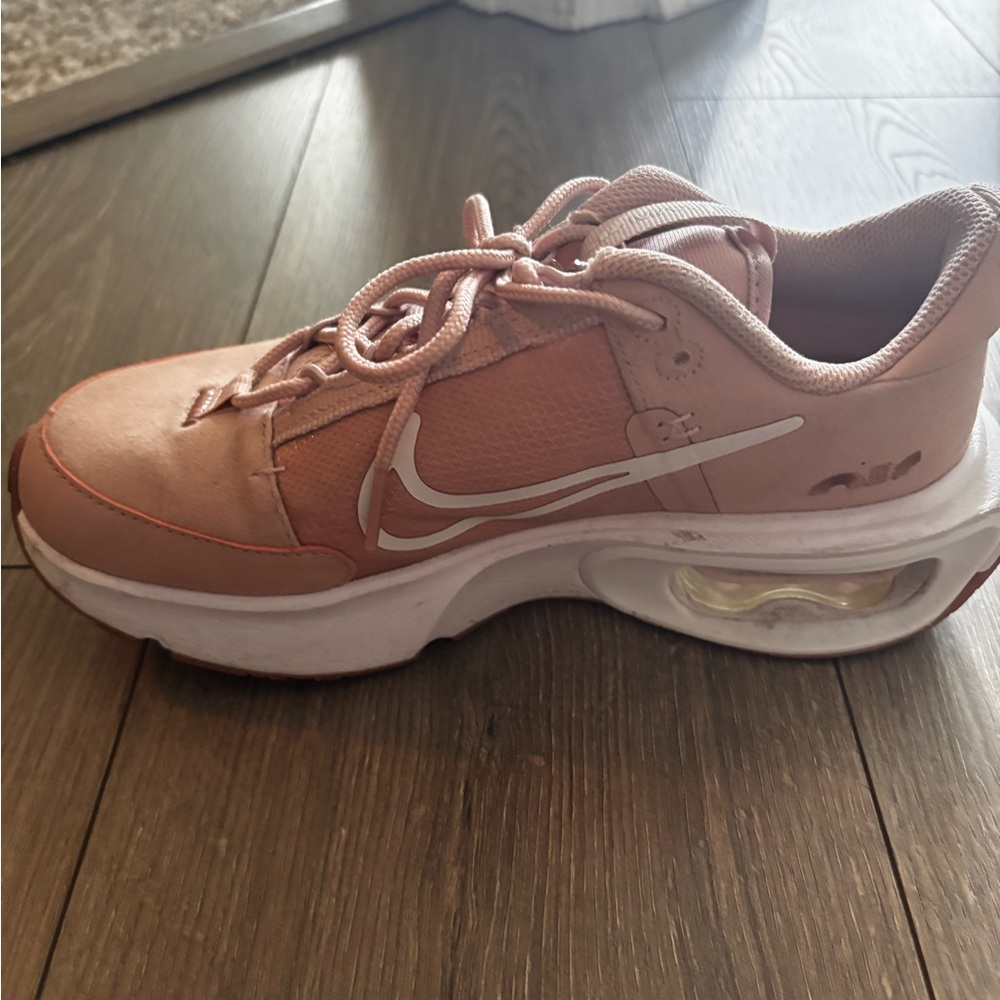 Nike Pink Sneakers with Air Max Cushioning